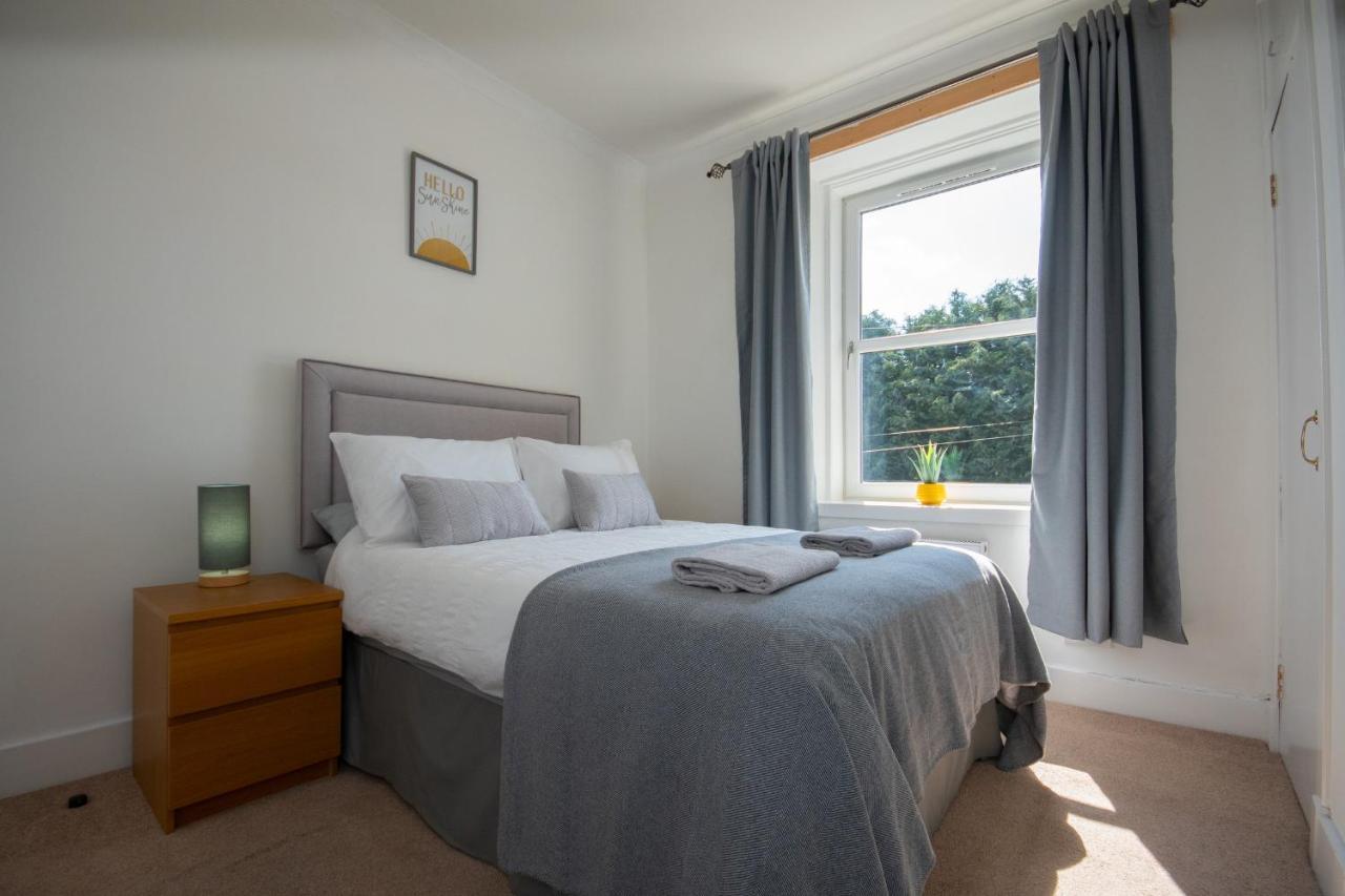 Dwellcome Home Ltd 1 Bed Apt, Half Mile To Union Street Yet Quiet, Free Parking, Fast Wifi, Ideal For Long Term Contractor, Etc Stays, Fully Equipped Kitchen, Regular Housekeeping Option - See Our Site For Assurance アバディーン エクステリア 写真